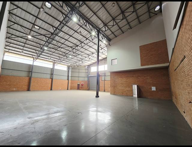 677M² OFFICE TO LET IN COSMO BUSINESS PARK